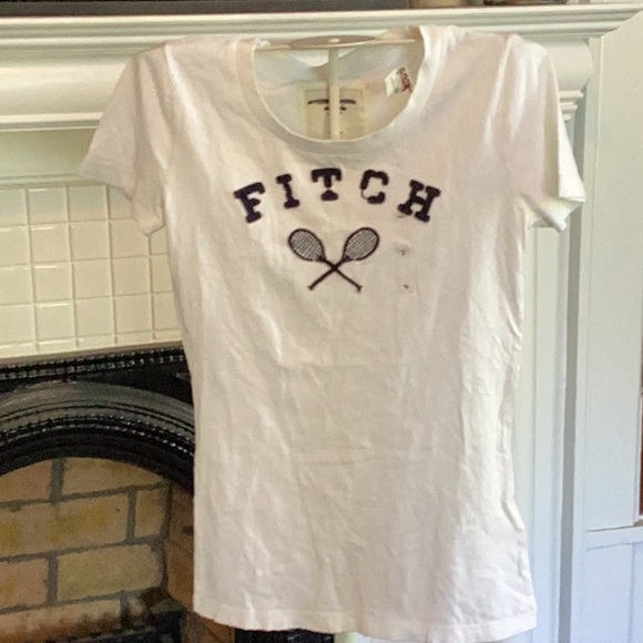 Abercrombie & Fitch Tops - Abercrombie&Fitch racquet tee. NWT. Retail 36